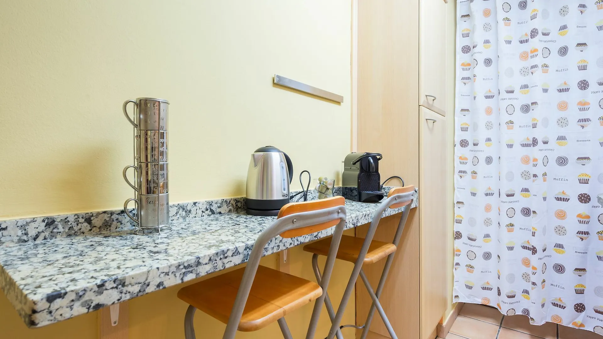 Quiet & Cozy San Fernando Apartment Malaga